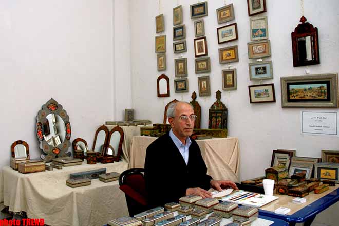 В Баку открылась выставка искусства города    Исфаган